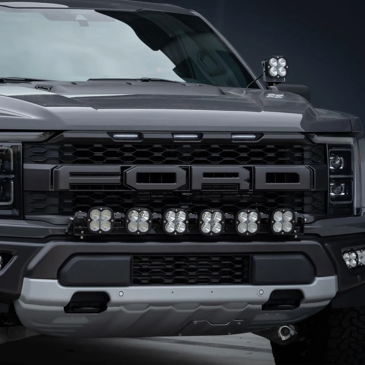 BAJA DESIGNS | Ford F-150 Raptor 2021-2024 XL Linkable Bumper Light Kit (448067)