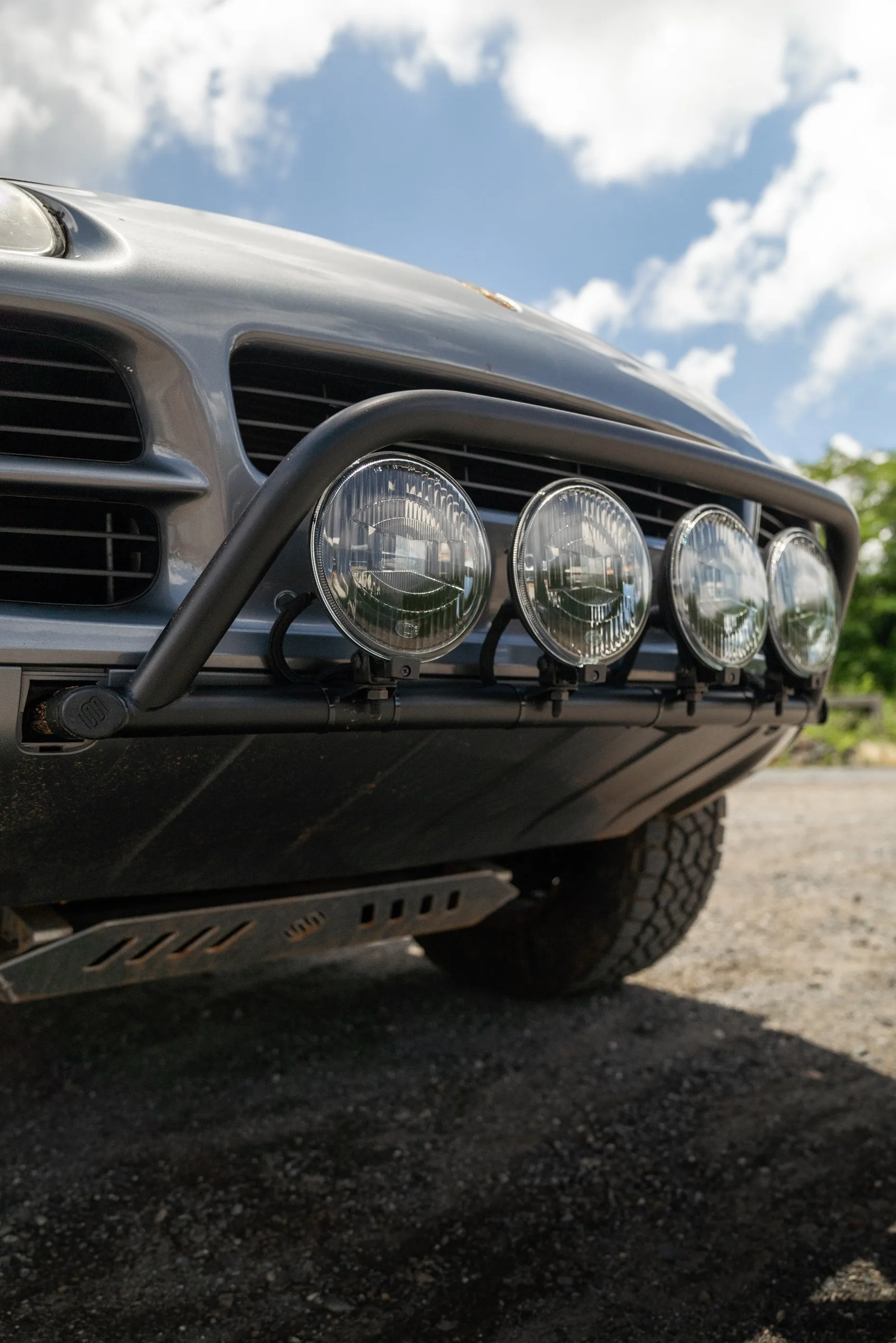 BULL LIGHT BAR (BOLT ON) - CAYENNE/TOUAREG