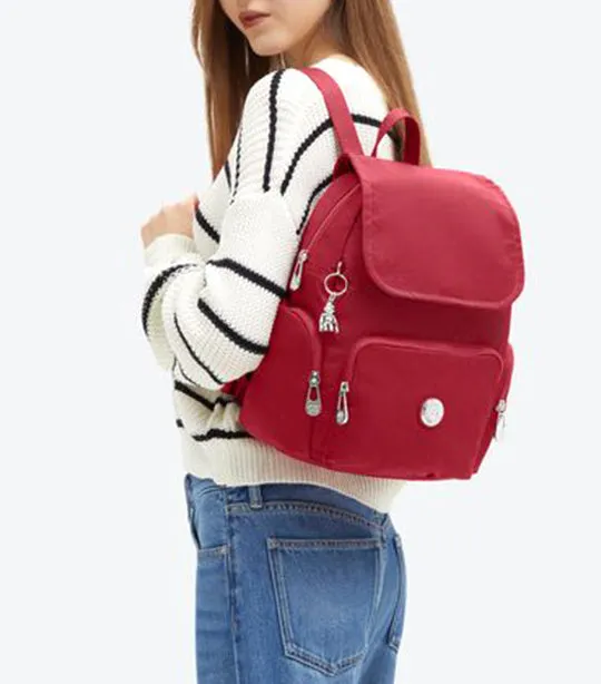 City Zip S Backpack Red Red Wine