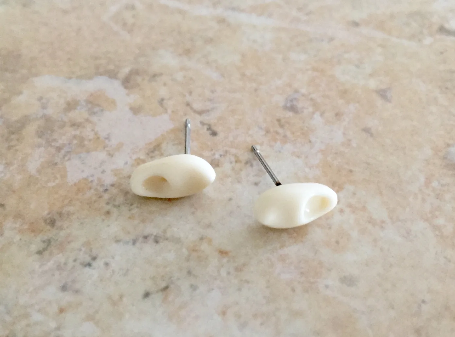 Cream Vintage Lucite Clog Stud Earrings