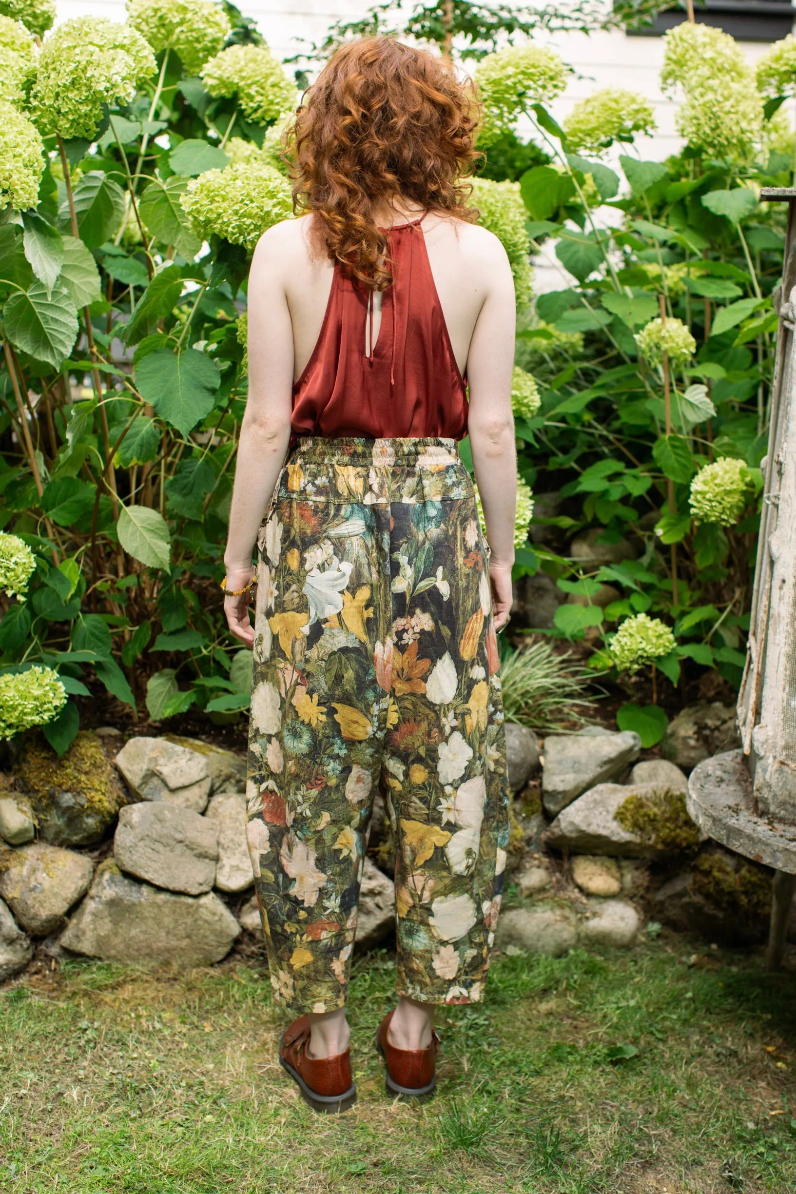 I Dream in Flowers Boho Linen Bee Print Cropped Artist Pants  Sized