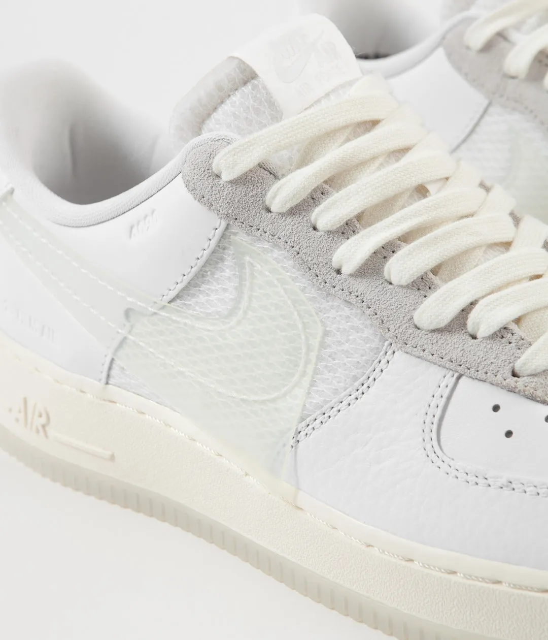 Nike Air Force 1 LV8 Shoes - White / White - Sail - Black