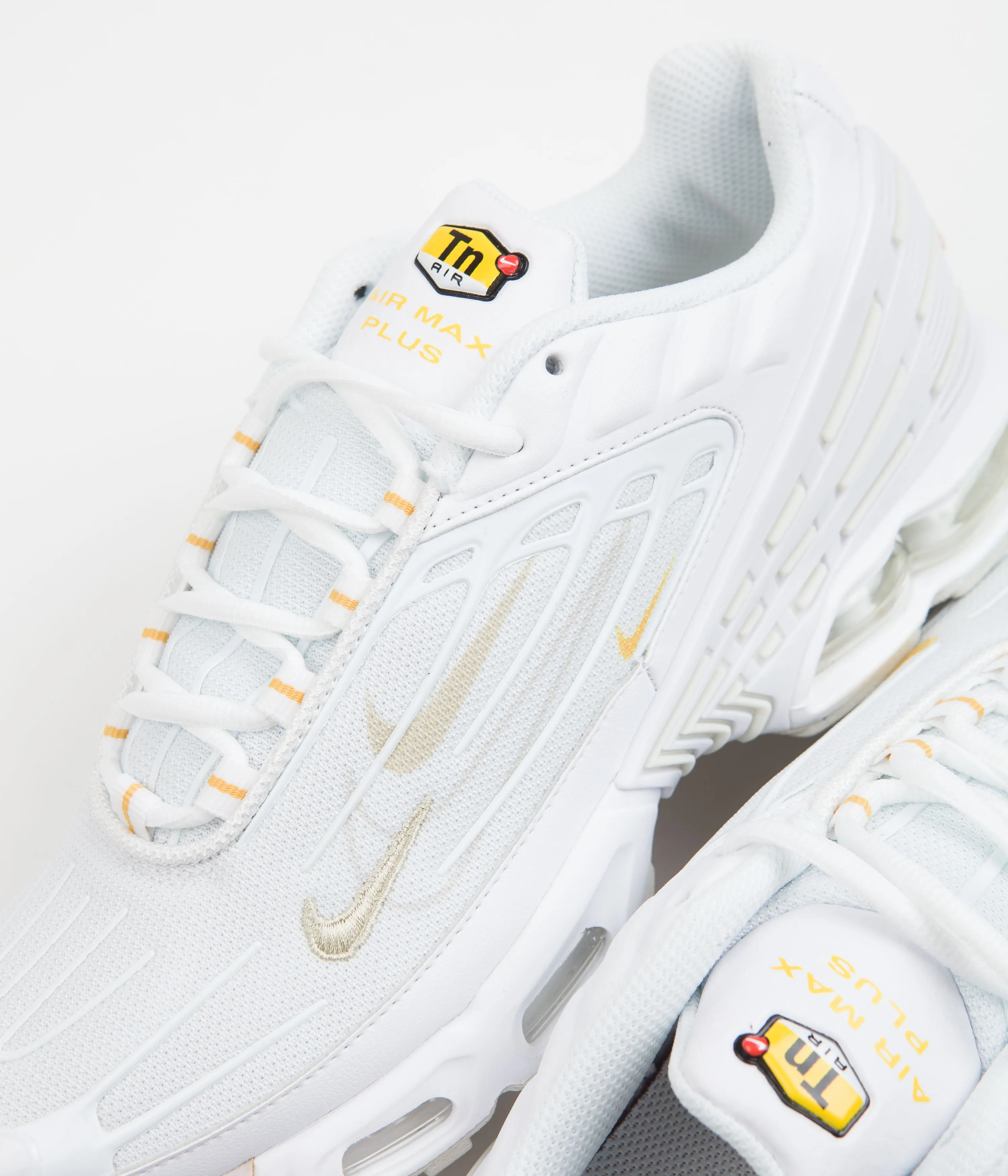 Nike Air Max Plus 3 Shoes - White / Light Bone - Rattan - Solar Flare