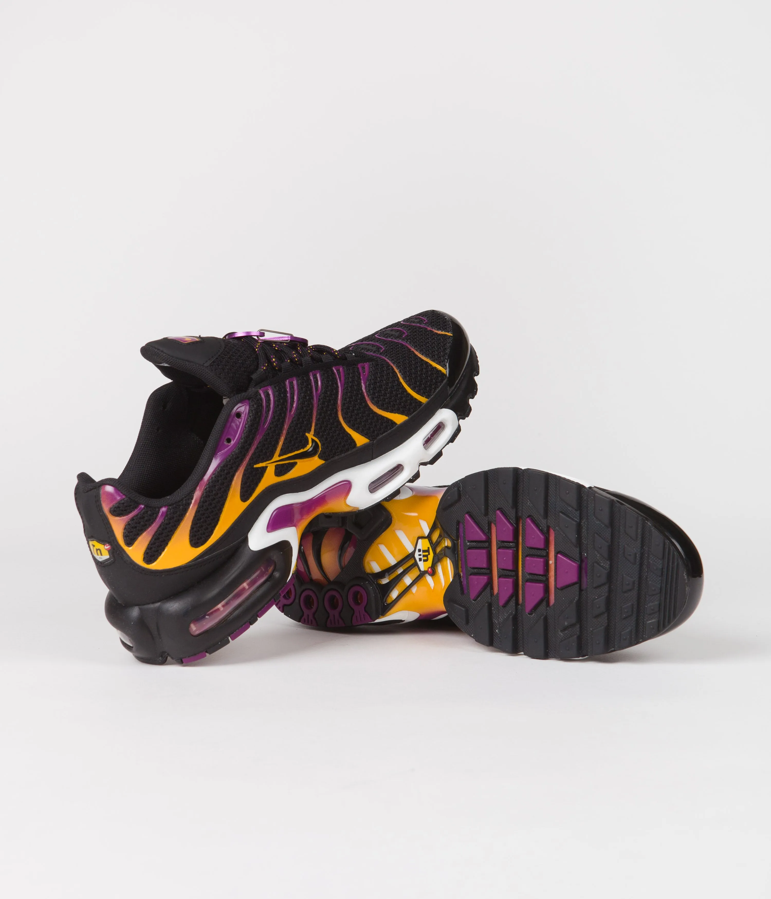 Nike Air Max Plus Shoes - Black / Black - University Gold - Viotech