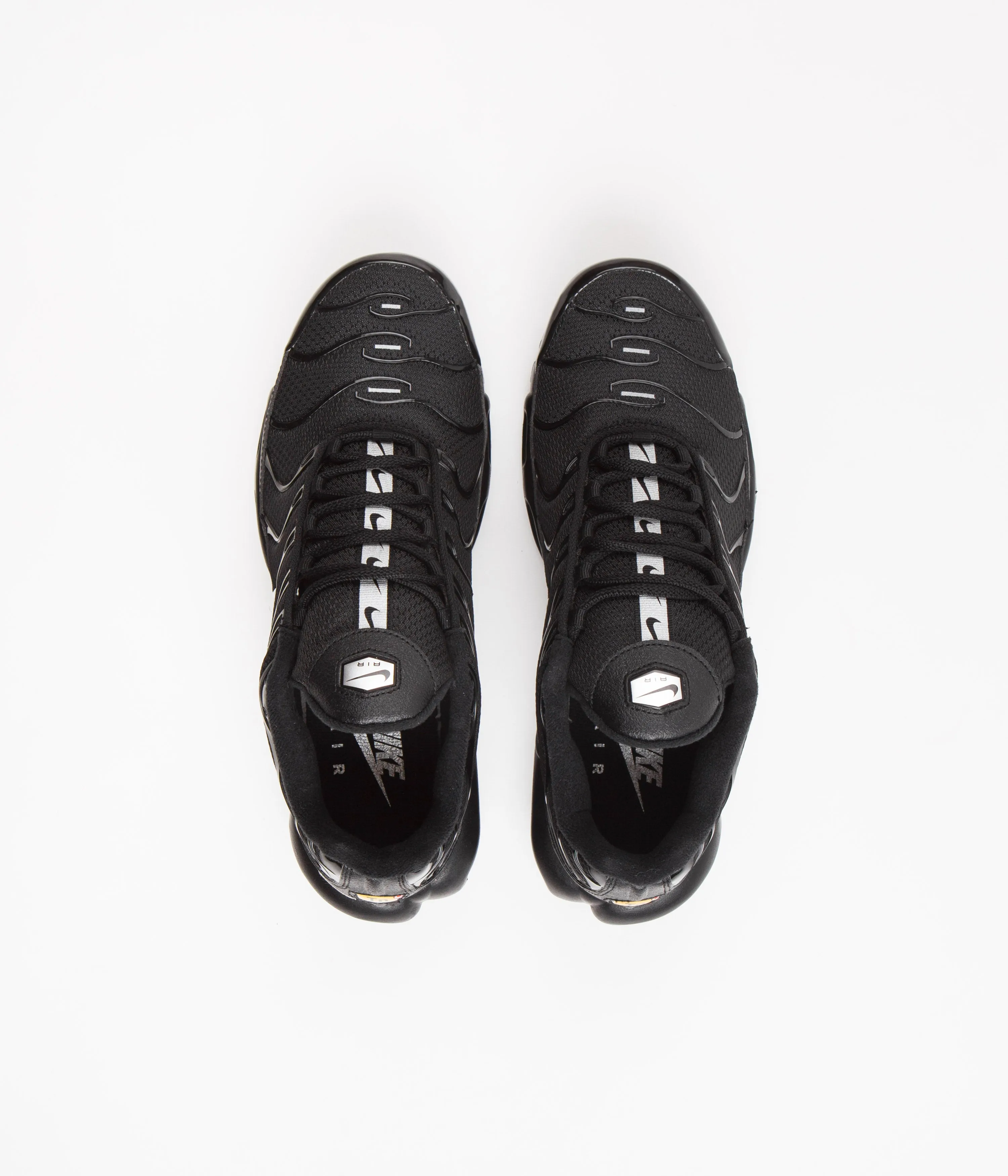 Nike Air Max Plus Shoes - Black / Metallic Silver