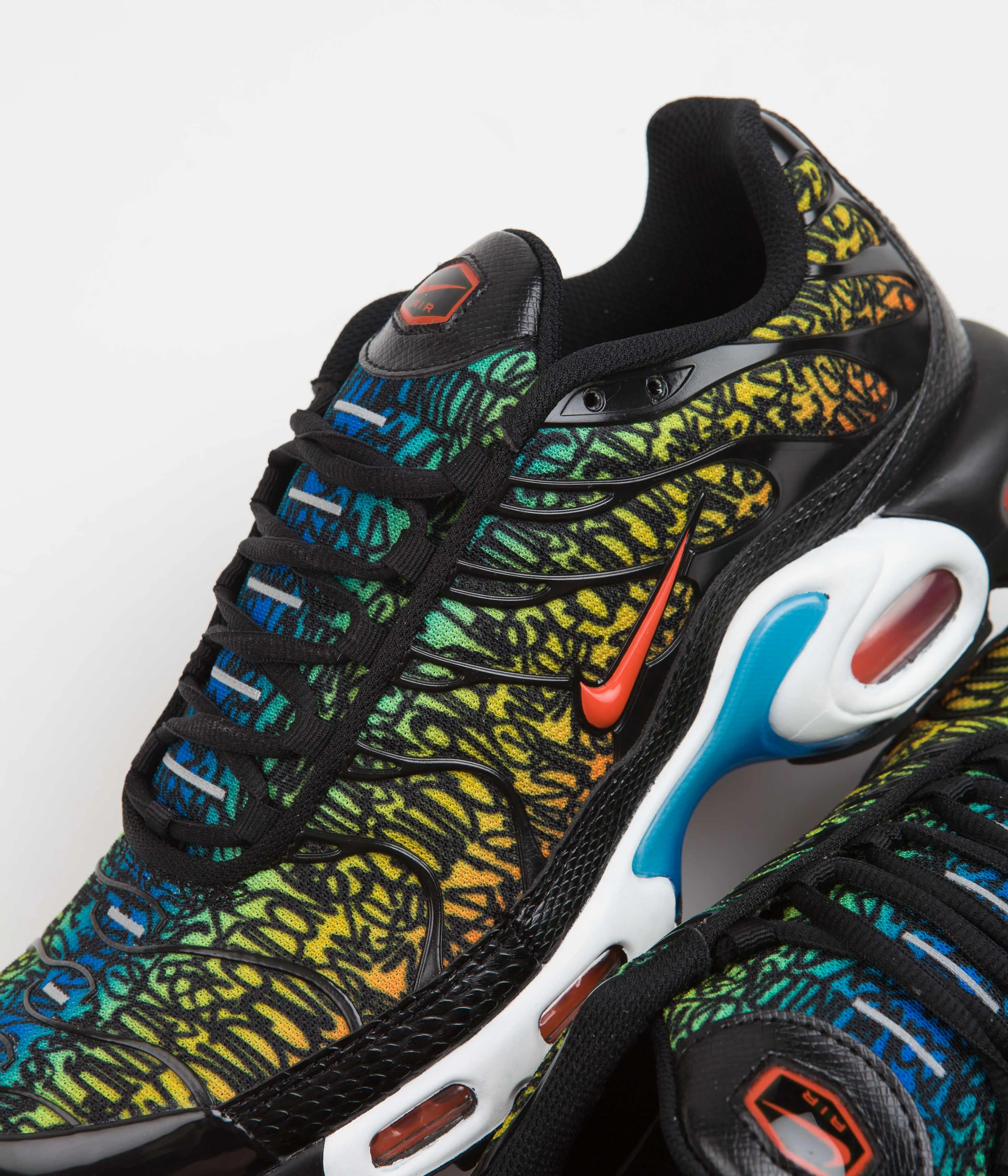 Nike Air Max Plus Shoes - Black / Team Orange - Photo Blue - Tour Yellow