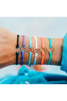 WAVE BRACELET GOLD CHARM | PURA VIDA