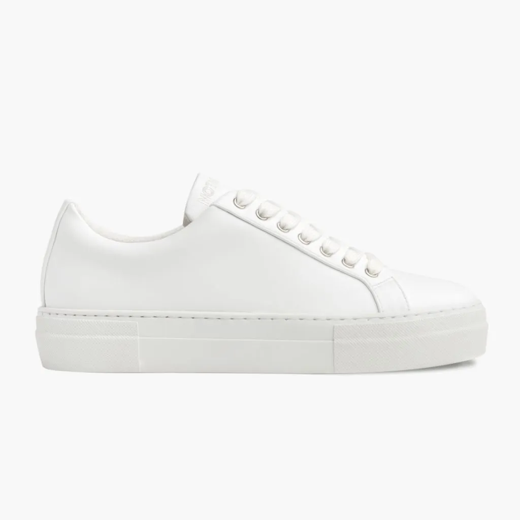 Women's Nova | White